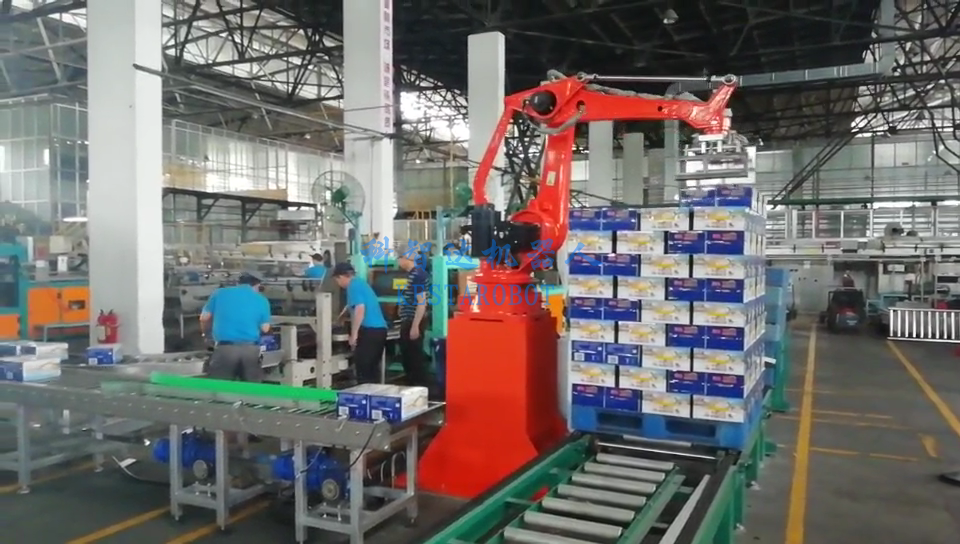 紙箱碼垛機(jī)器人(圖1) 紙箱碼垛機(jī)器人(圖1)